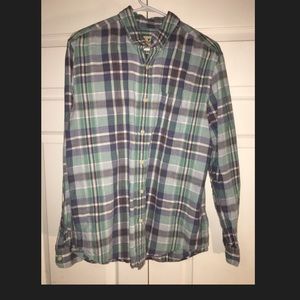 American Eagle button up